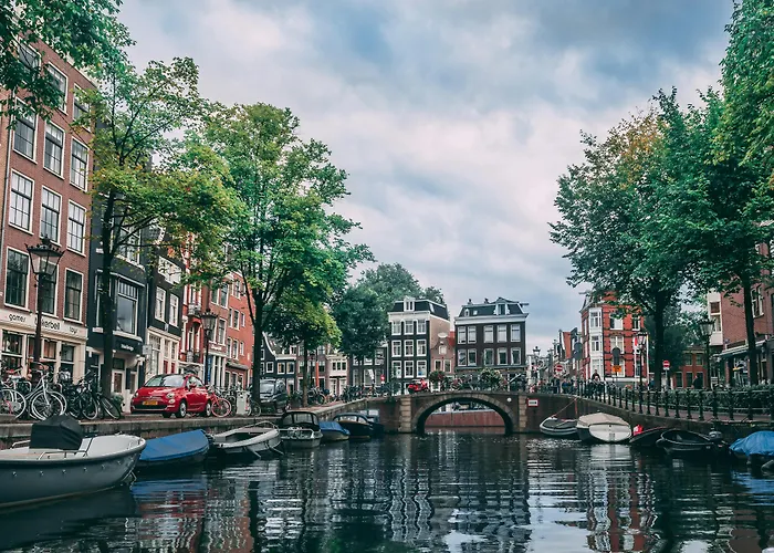 Amsterdam Central Guest House