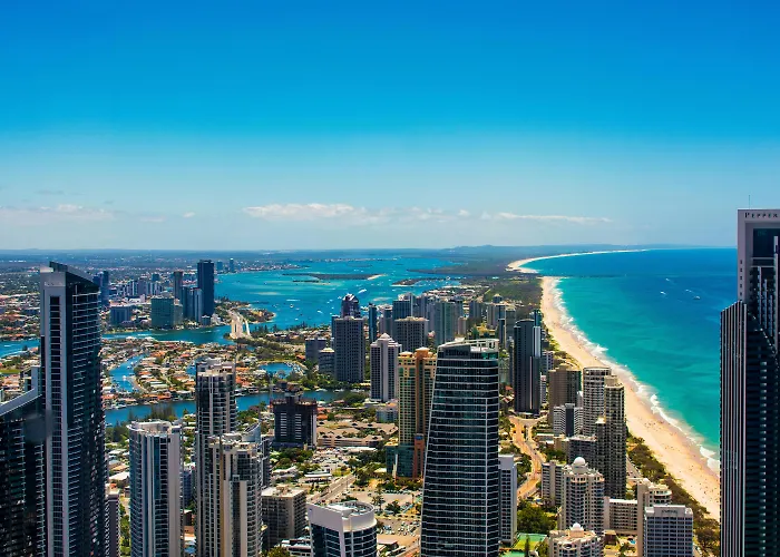 Large Studio In The Heart Of Hope Island & Sanctuary Cove Gold Coast