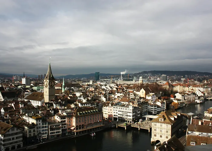 Josephine'S Guesthouse - Women Only With Rooftop And Community Area Zurich