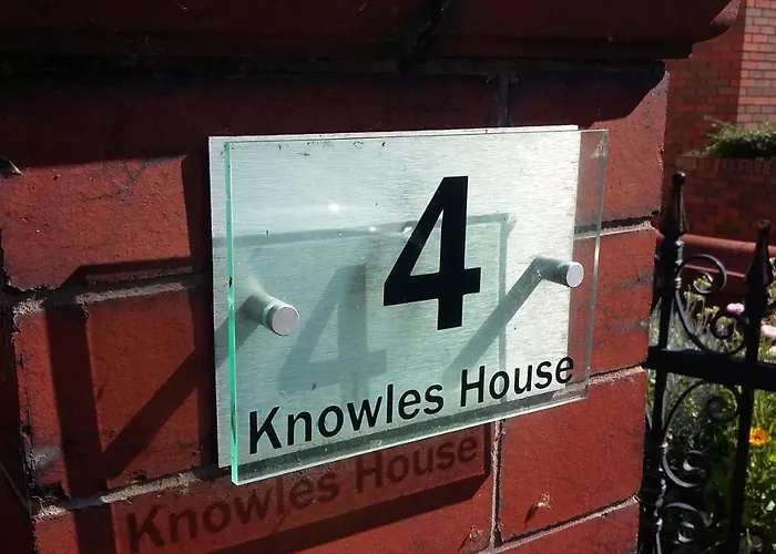 Esjays At Knowles House Hotel Lytham St Annes