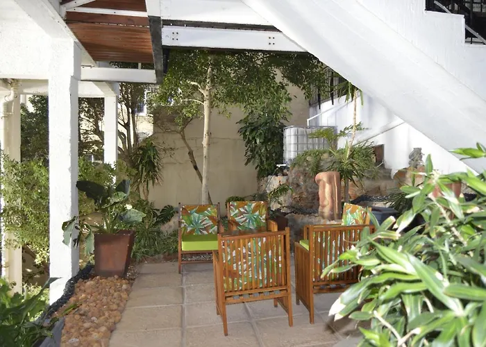 Harbour View Lodge Gordons Bay