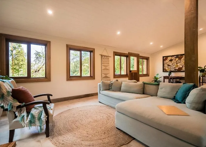 Palm Grove Rainforest Retreat