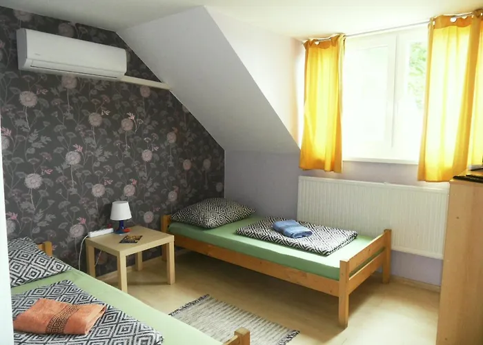 Fekete Macska Vendeghaz Hotel Tata