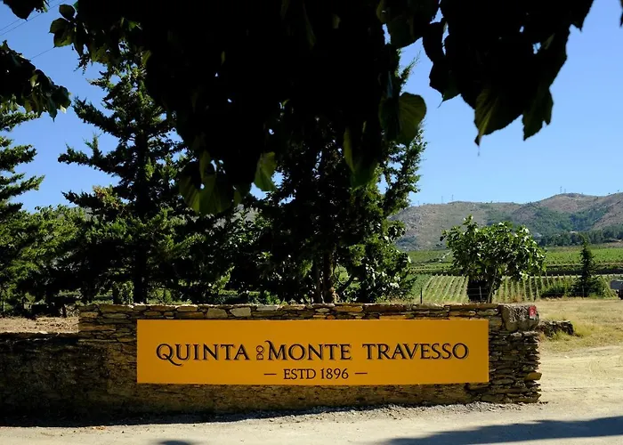 Quinta Do Monte Travesso - Country Houses & Winery Tabuaco