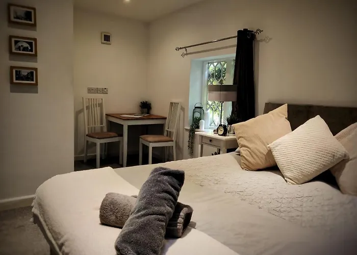 Hursley Rooms - The Dolphin Winchester