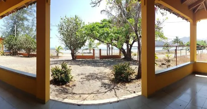 Cabanas Playa Guanico Tonosi