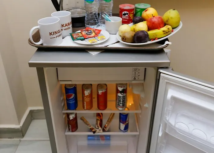 Venus Pyramids Inn Rooftop Access & Free Breakfast Kafrat al Jabal