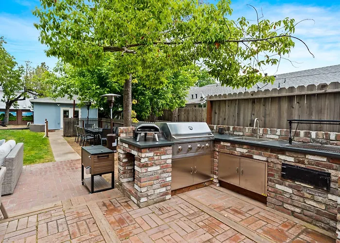 Grape Escape Inn & Suites Lodi