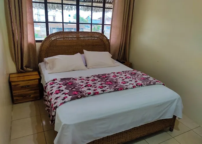 Hostal Poseidon Puerto Cayo