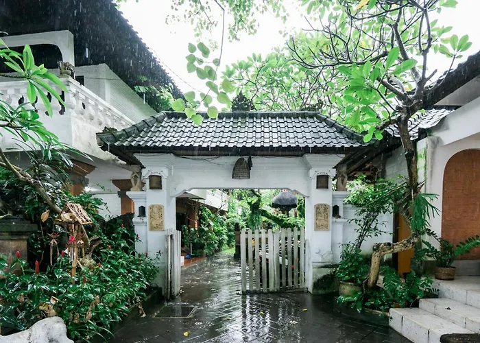 Urbanview Hotel Ananda Beach Sanur