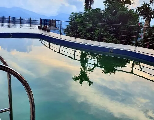 Serenity Valley Ambuluwawa Resort Kandy