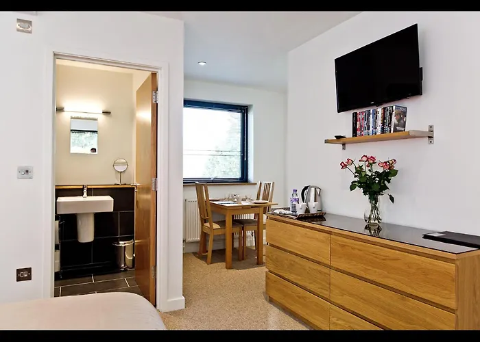 The Cedars Hotel Bathford