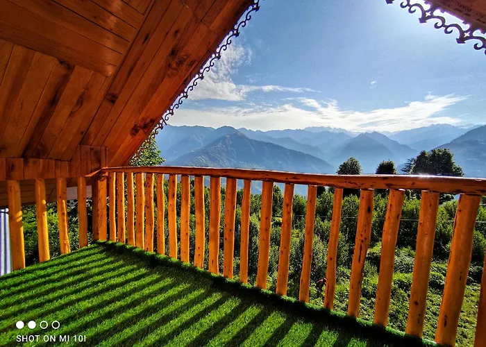 The Tree Top Treehouse Jibhi