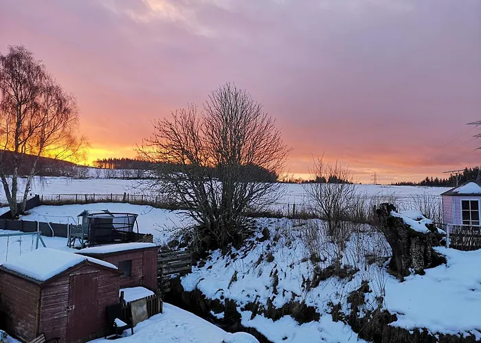 5-Bed Highland Lodge - Nc500 - Sleeps 10 Alness