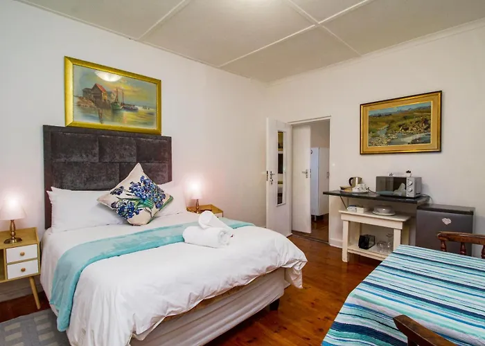 Schooner House Hotel Gansbaai