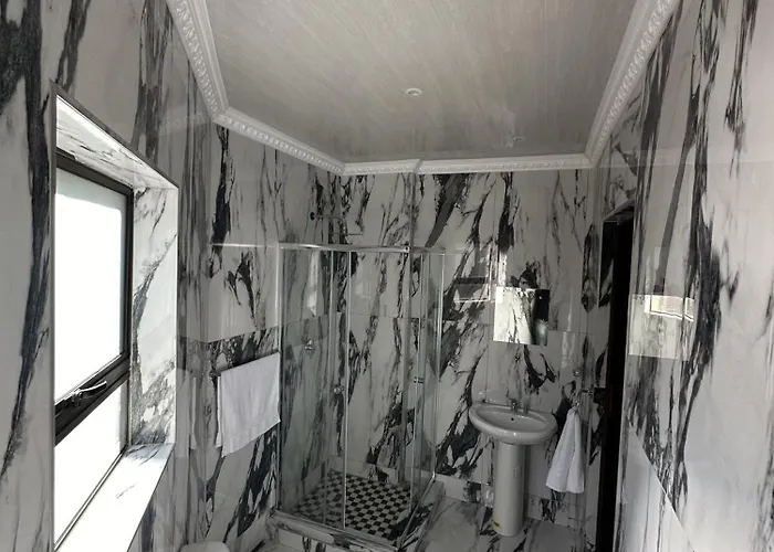 Harry'S Luxury Guest House Mafikeng