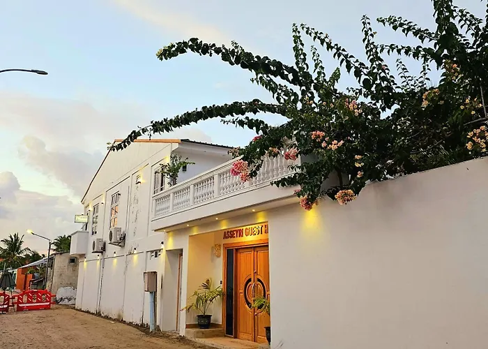 Asseyri Guest House Addu City