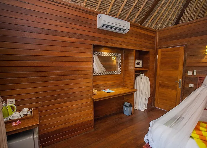 Lembongan Mantra Huts Hotel
