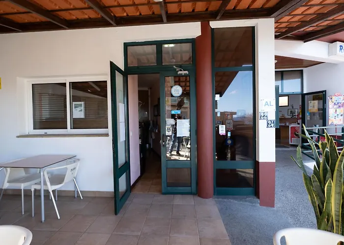 Residencial Familia Hotel Machico 