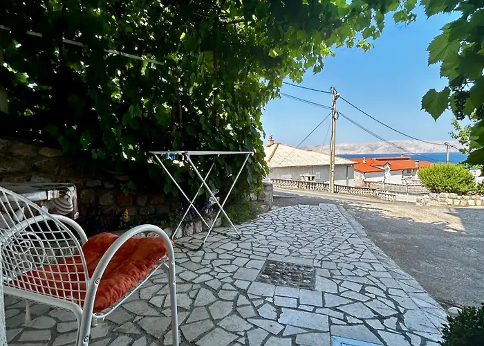 Guest House Pamela Senj 