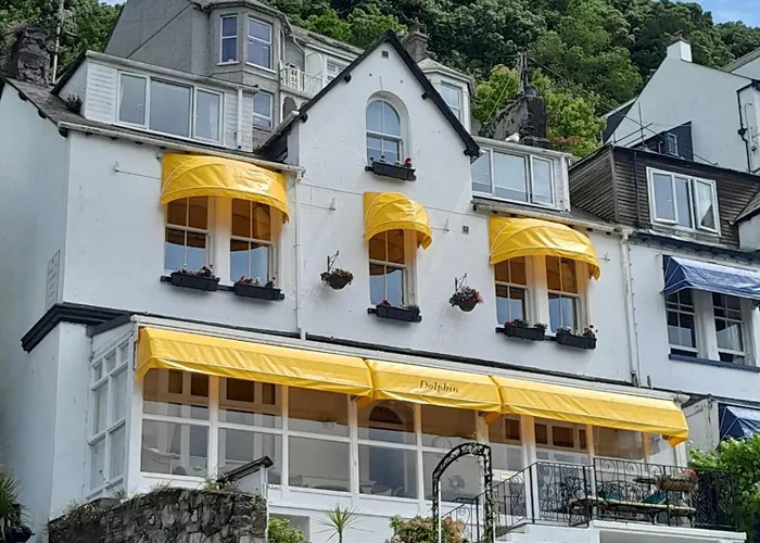 Dolphin Guest House Looe
