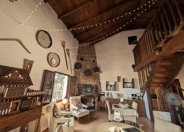 Casa Kisi Hotel, Rural Boutique Bed & Breakfast Colmenar