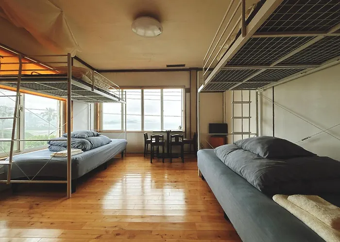 Guest House & Beach Cafe Fuego Hyuga