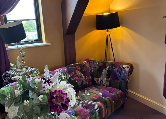 The Crown Lodge Bar Bed & Breakfast Dogdyke