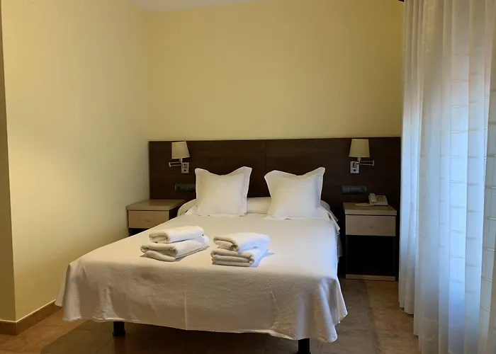 Hostal Monasterio De Rueda Sastago
