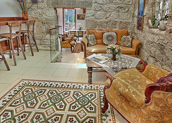 Port Inn Haifa