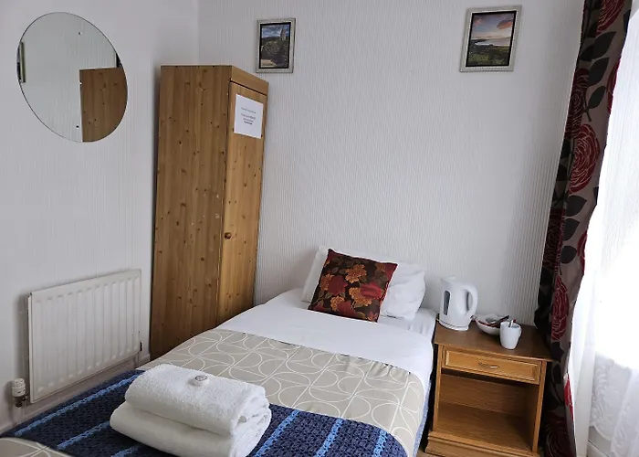 Rose Marie Guest House Peterborough
