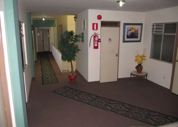 Hostal Solari Trujillo