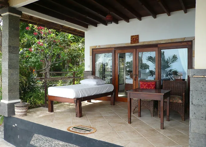 Wawa Wewe II Villas Amed 