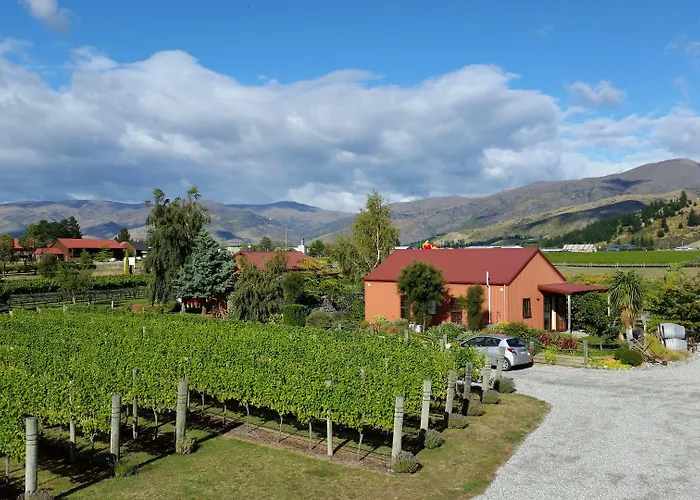 River Rock Estate Cromwell