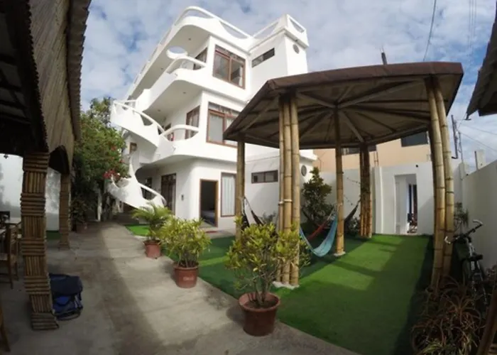 Gran Hostal Tintorera Puerto Villamil