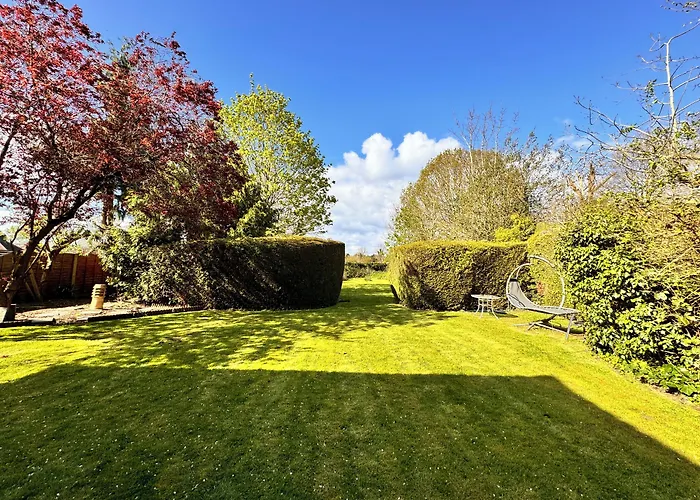 High Trees Guest House Gatwick Horley 