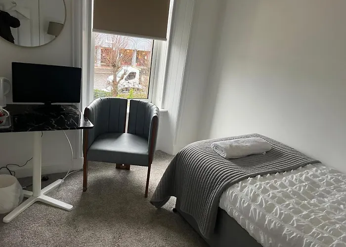 Giffnock Rooms
