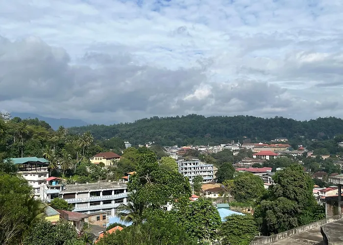 Pearl House Hotel Kandy