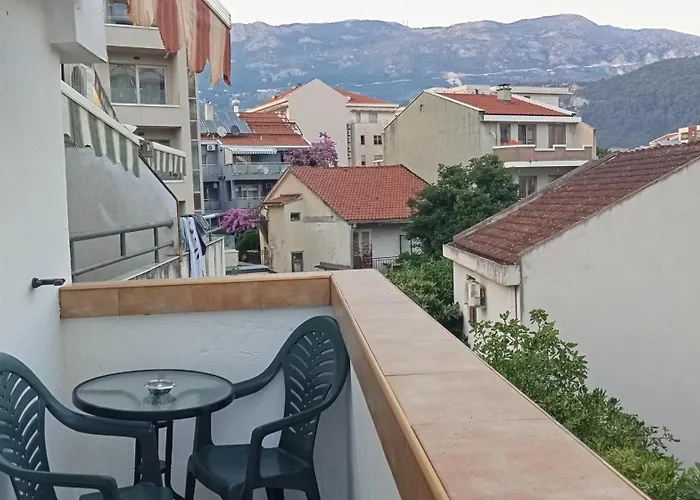 Apartments Pier Budva