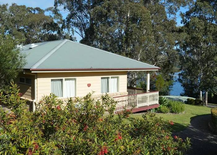 Robyn'S Nest Lakeside Resort Merimbula