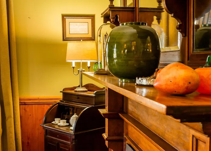 Royston Hall Historical Guesthouse Umtentweni