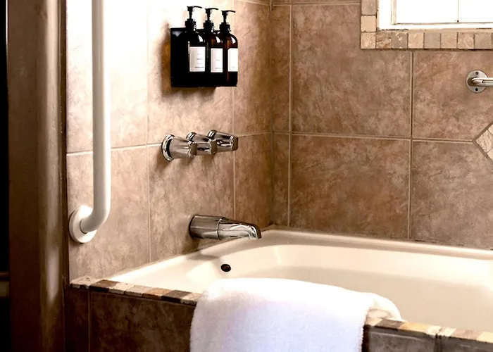 Designer King Studio Private Curated Cottage Cottonwood
