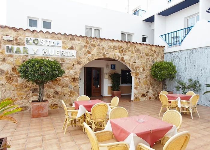 Hostal Mar Y Huerta Es Canar 