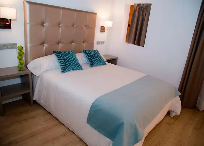 Hab Urban Hostel Segovia