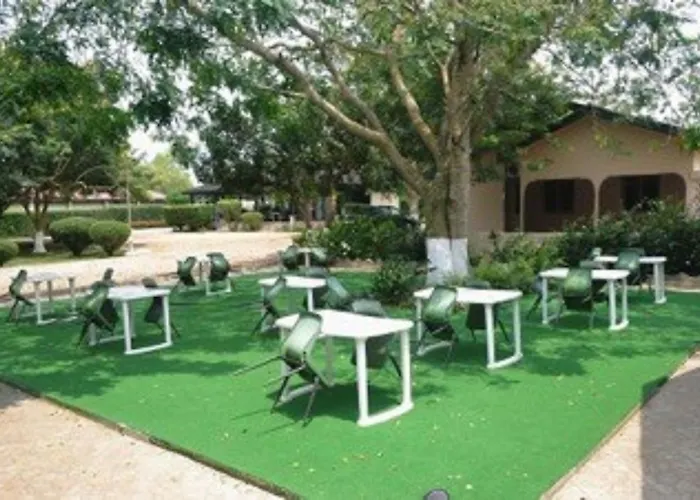Lake Lane Hotel Apam