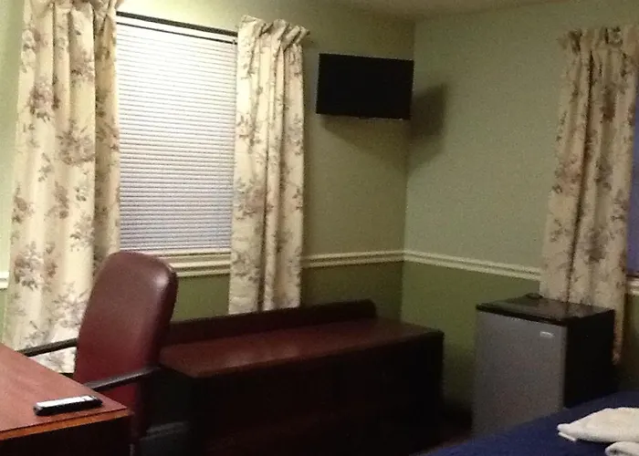 Brookside House Hotel Quincy