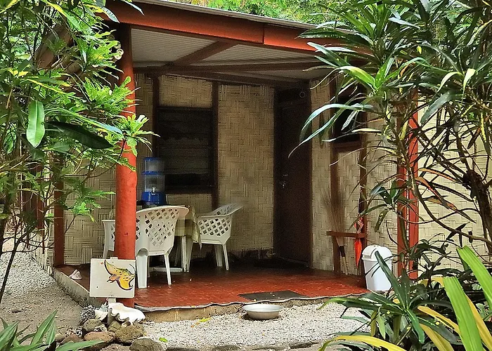 Dolphin Bay Divers Retreat Hotel Vatolotolo