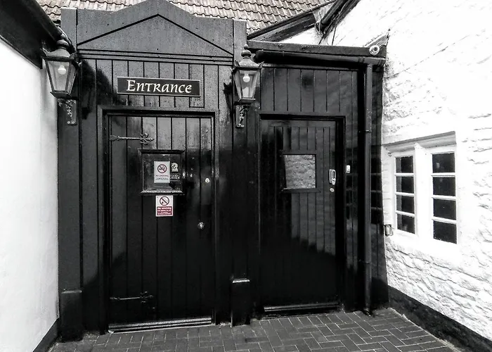 The George & Dragon Felton Hotel