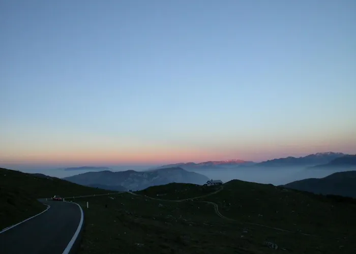 Rifugio Monte Baldo Hotel Avio