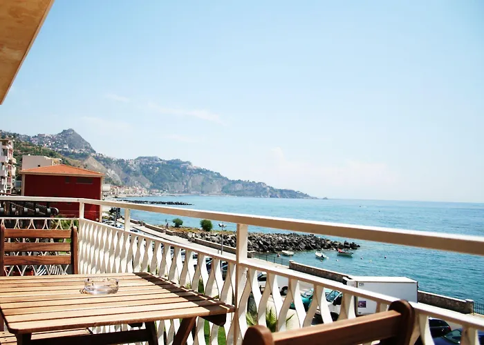 Mediterraneo Guesthouse Giardini Naxos